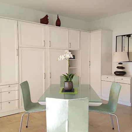 C045-Lovely Apartment - Private Residence Over The Sea